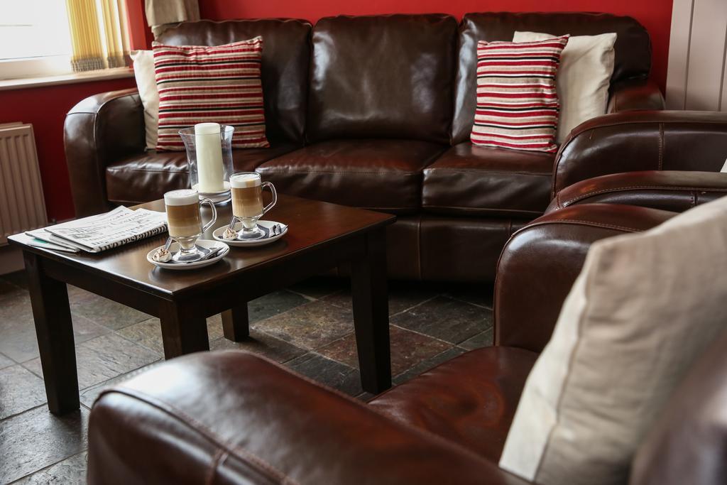 The White House Inn - Whitby Inn Whitby